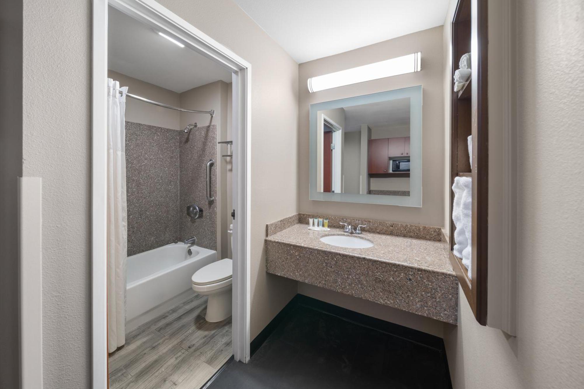 Super 8 By Wyndham Lubbock West Exterior foto